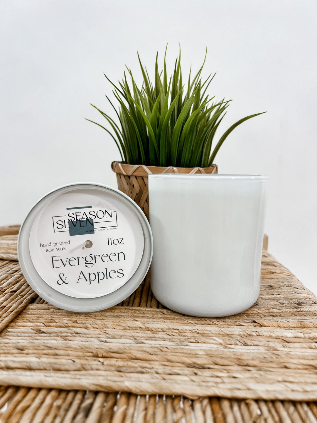 11oz Hand Poured Soy Wax Candle, Evergreen & Apple