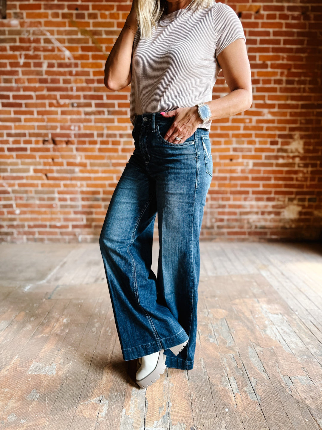 Ariat Rosalie Wide Leg Jeans