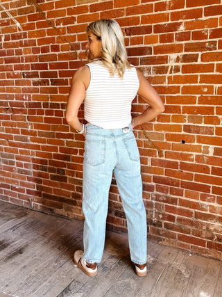 Ariat Ultra High Rise Tomboy Relaxed Straight Leg Jeans