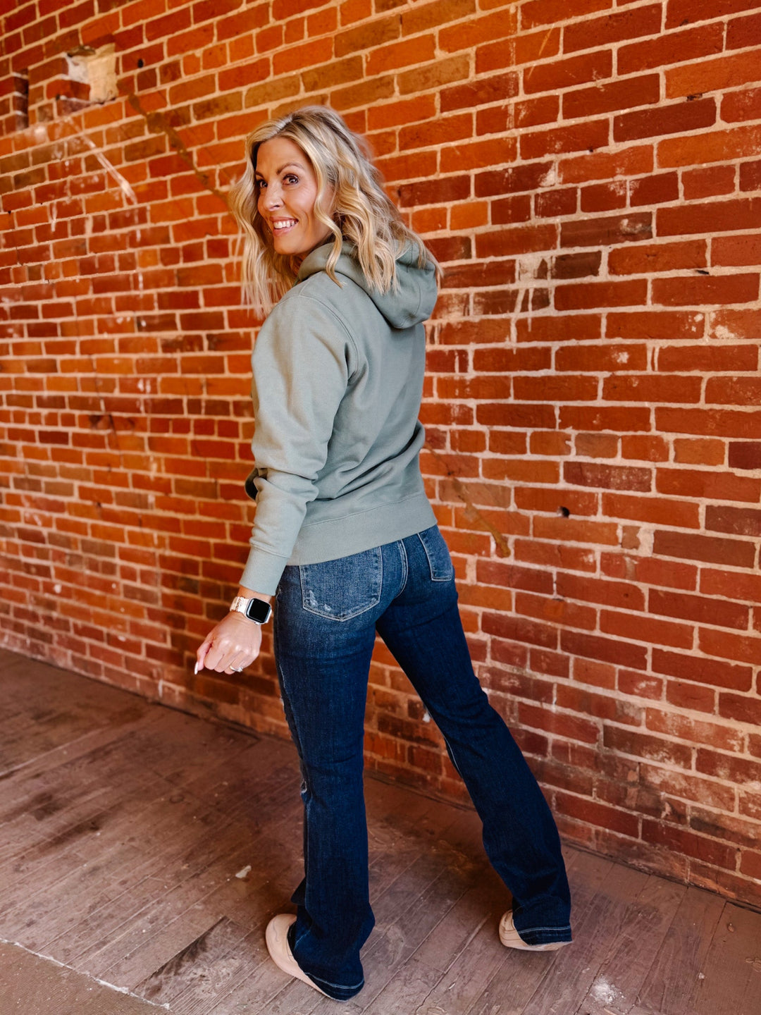 Ariat Women's Route 66 Hoodie, Sea Spray