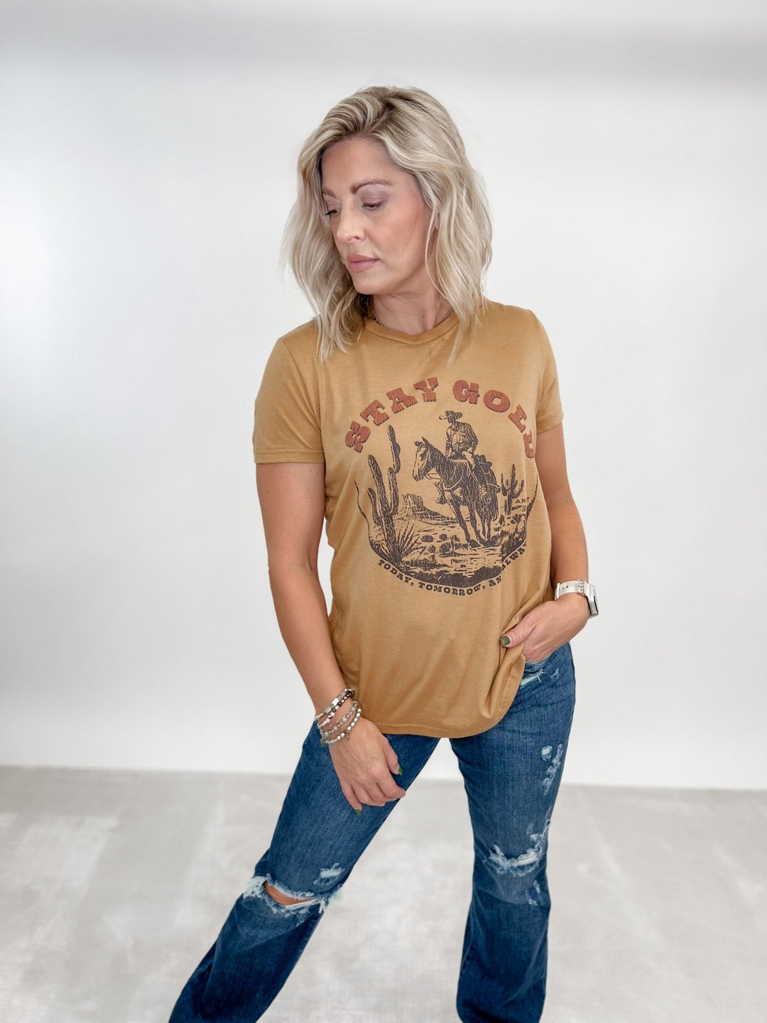 Ariat Womens Stay Gold Boyfriend Fit T-Shirt, Harvest Gold