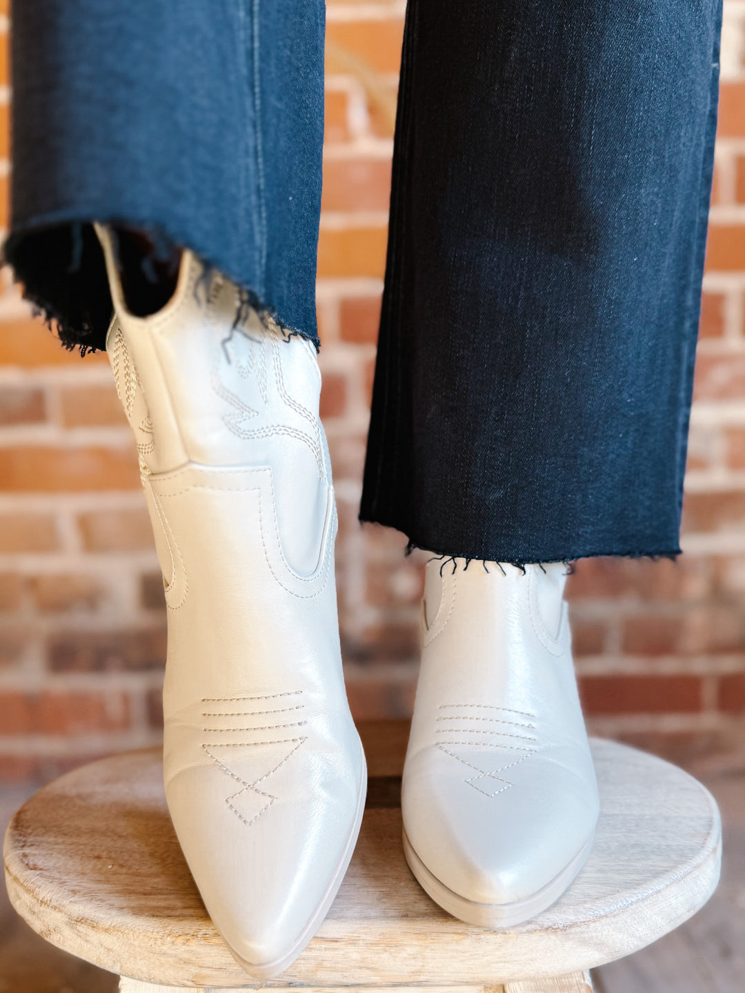 Blazing Short Boot, Bone