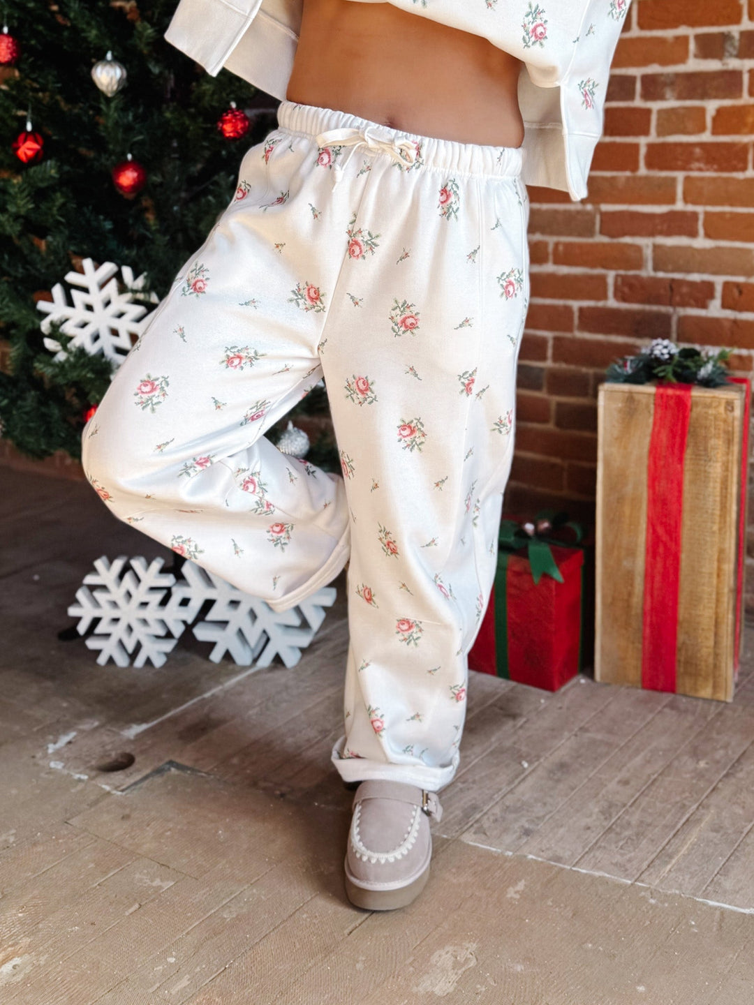 Bloom Floral Print Barrel Fleece Terry Pants, Cream