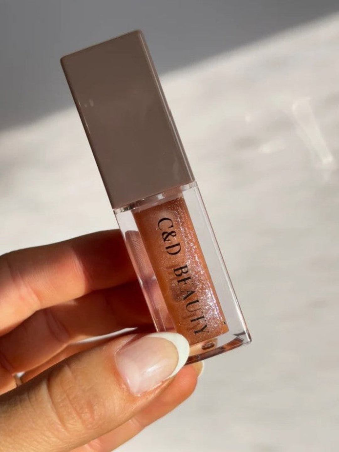 Limited Edition Luxe Lip Oil,Cappuccino