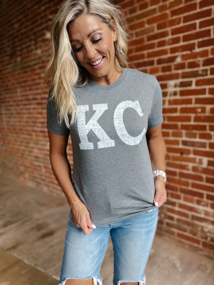 Distressed KC Crewneck Graphic Tee, Deep Heather