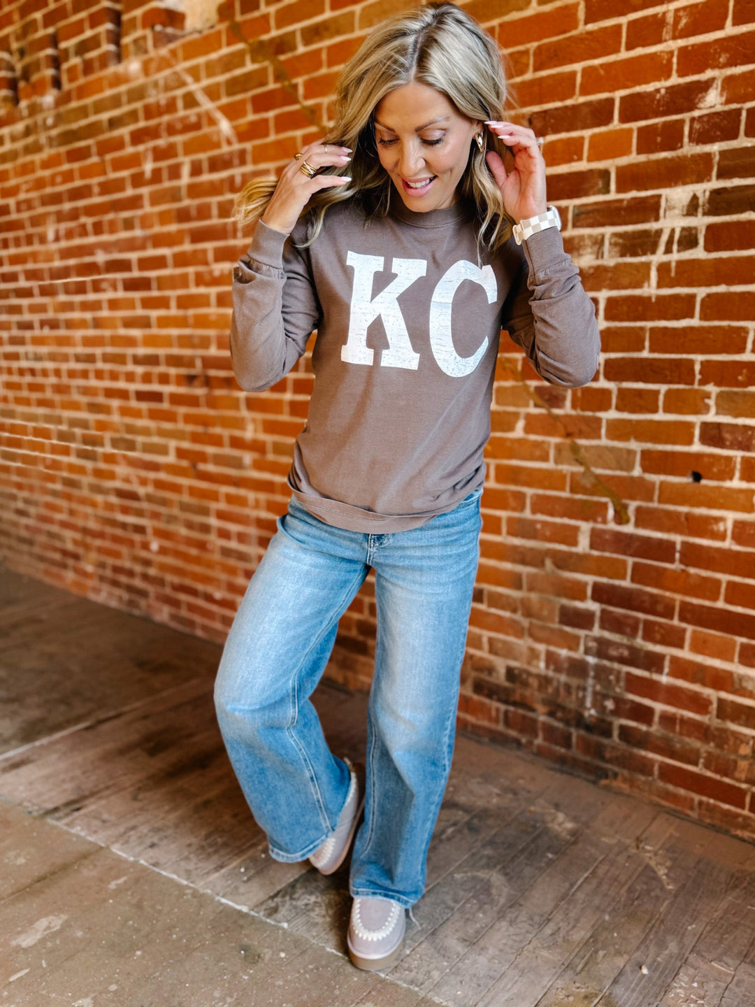Distressed KC Crewneck Long Sleeve Tee, Espresso