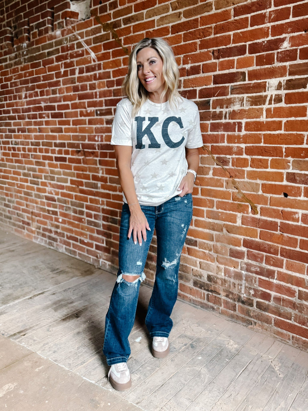Distressed KC Star Print Graphic Tee, Natural Heather