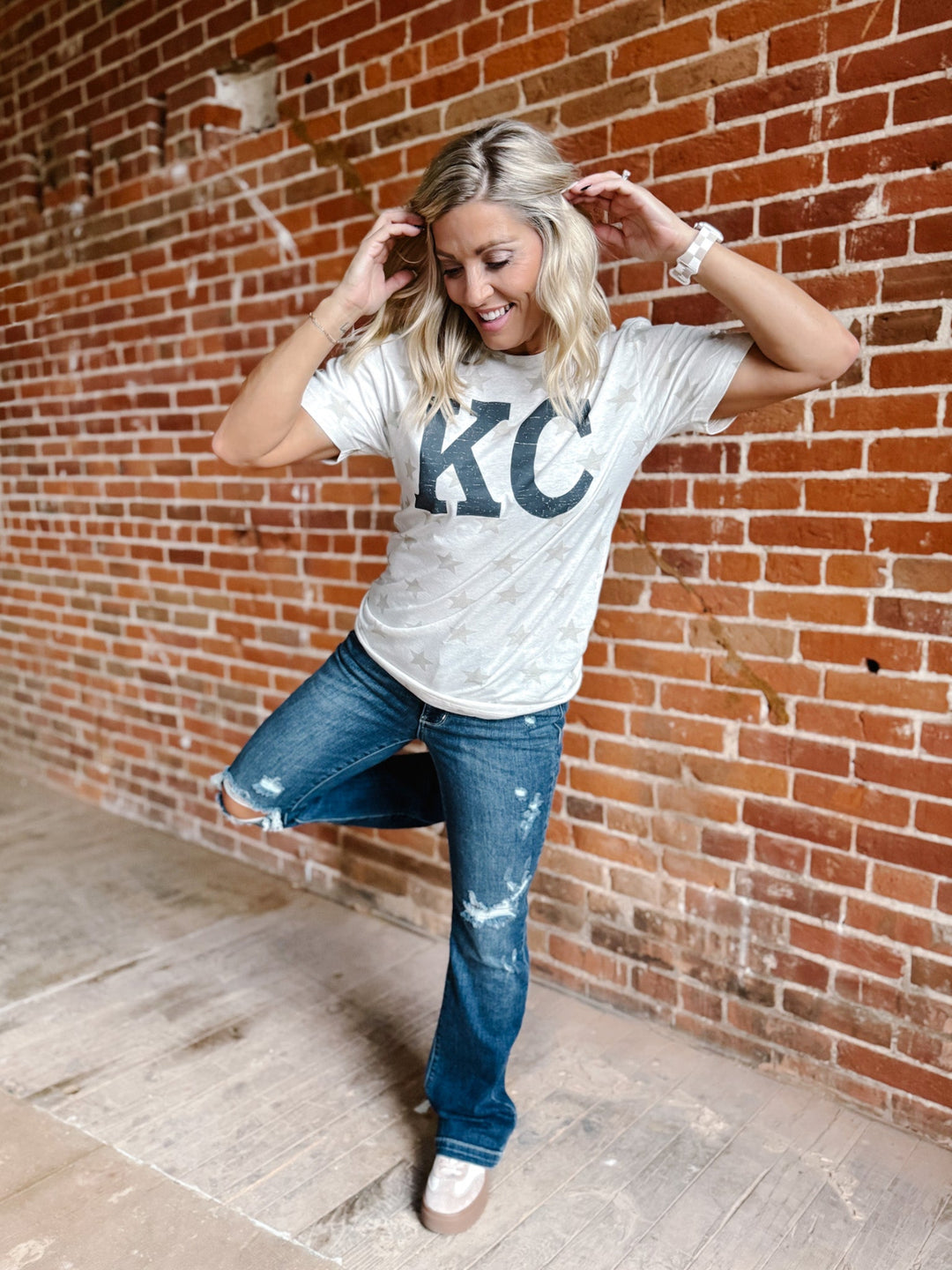 Distressed KC Star Print Graphic Tee, Natural Heather