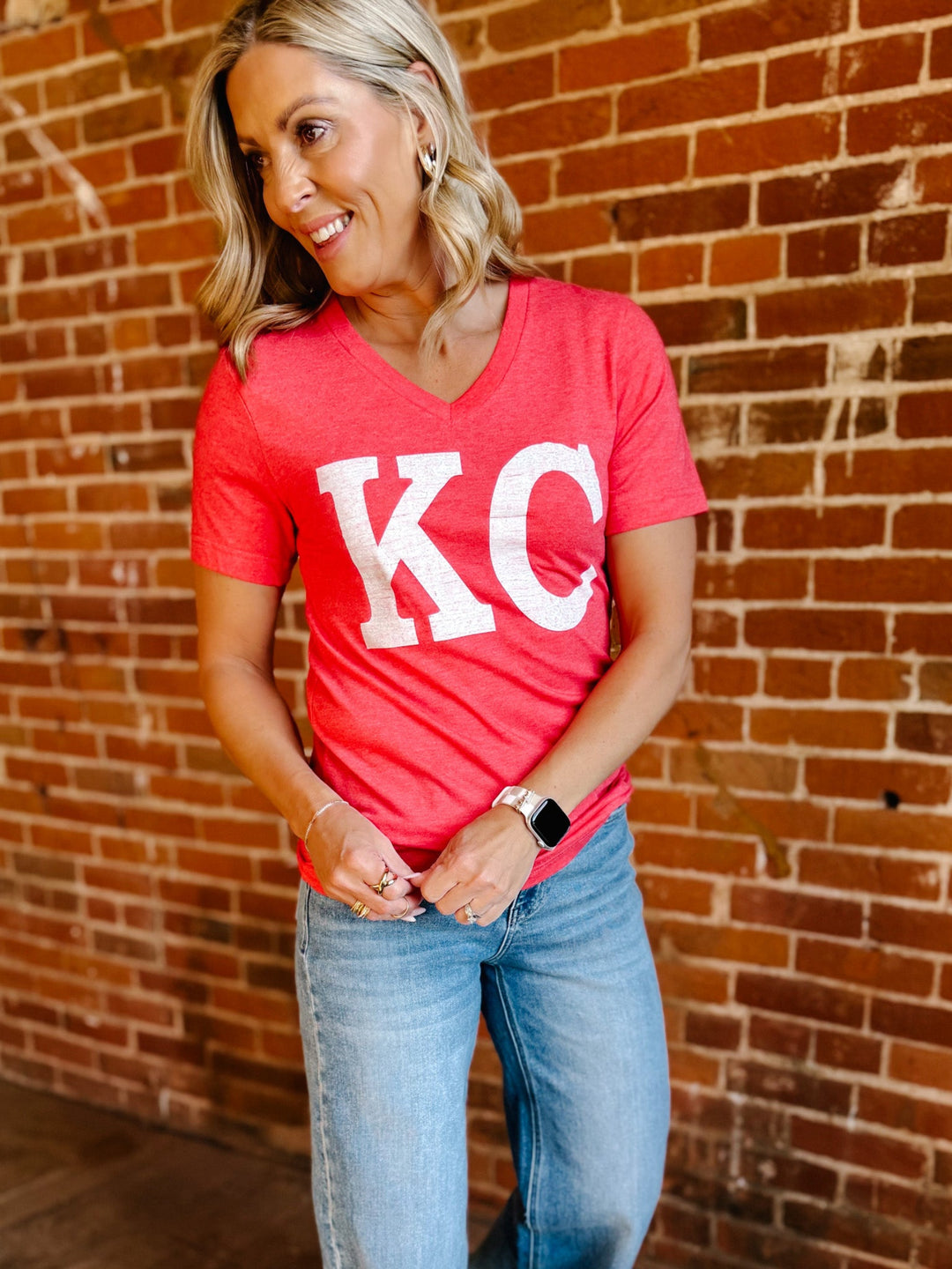 Distressed KC V-Neck Graphic Tee, Heather Red