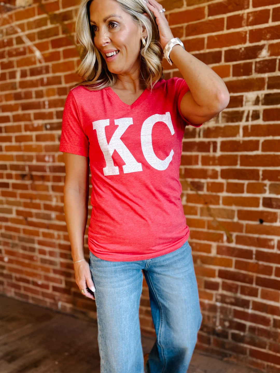 Distressed KC V-Neck Graphic Tee, Heather Red