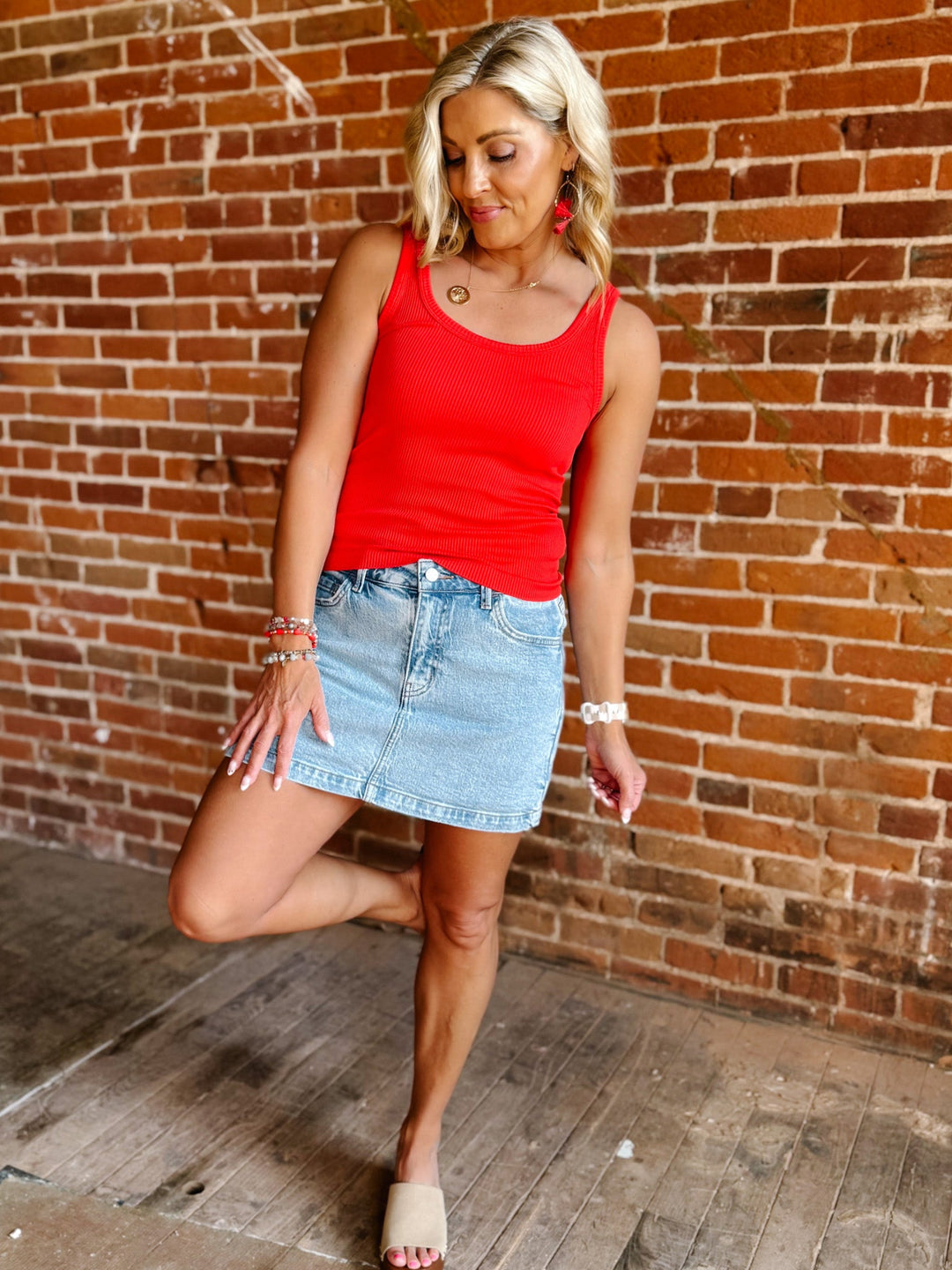 Dual Mood Reversible Ribbed Tank, Red