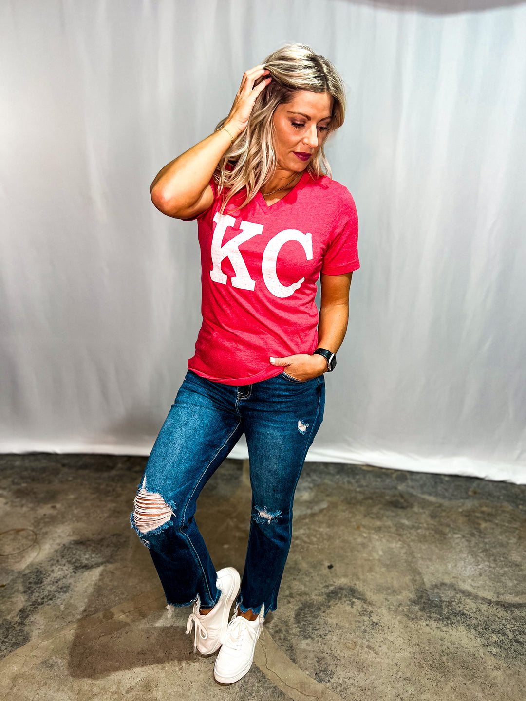 Distressed KC V-Neck Graphic Tee, Heather Red