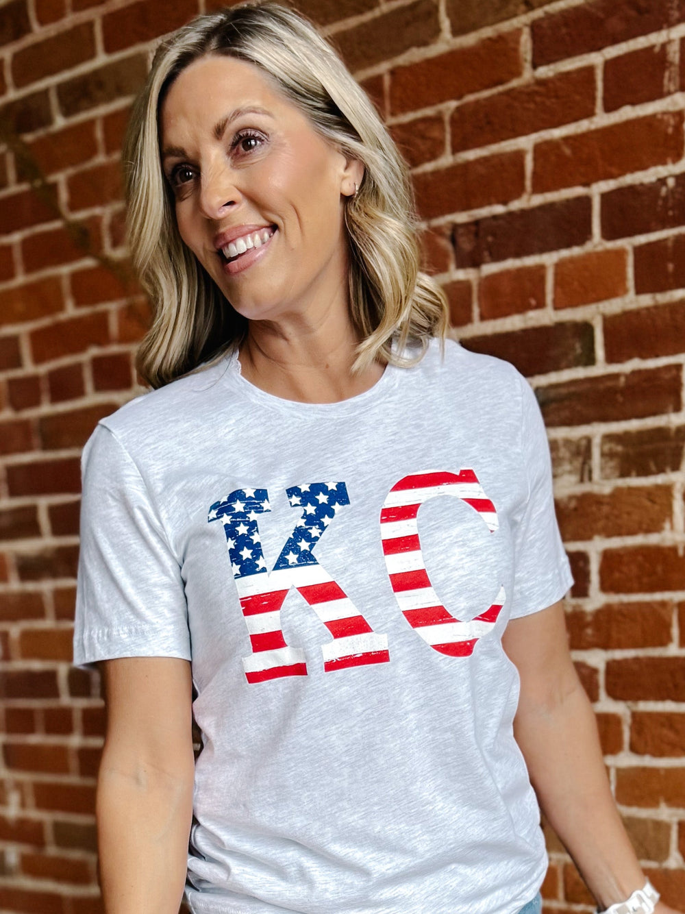 Flag Distressed KC Graphic Tee, Ash Grey