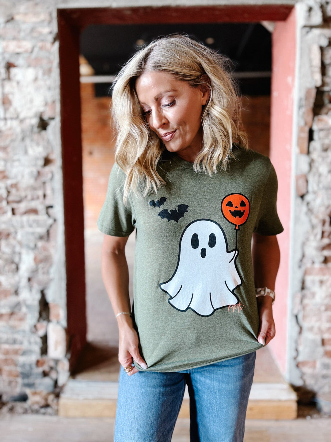 Ghost Balloon Graphic Tee, Olive