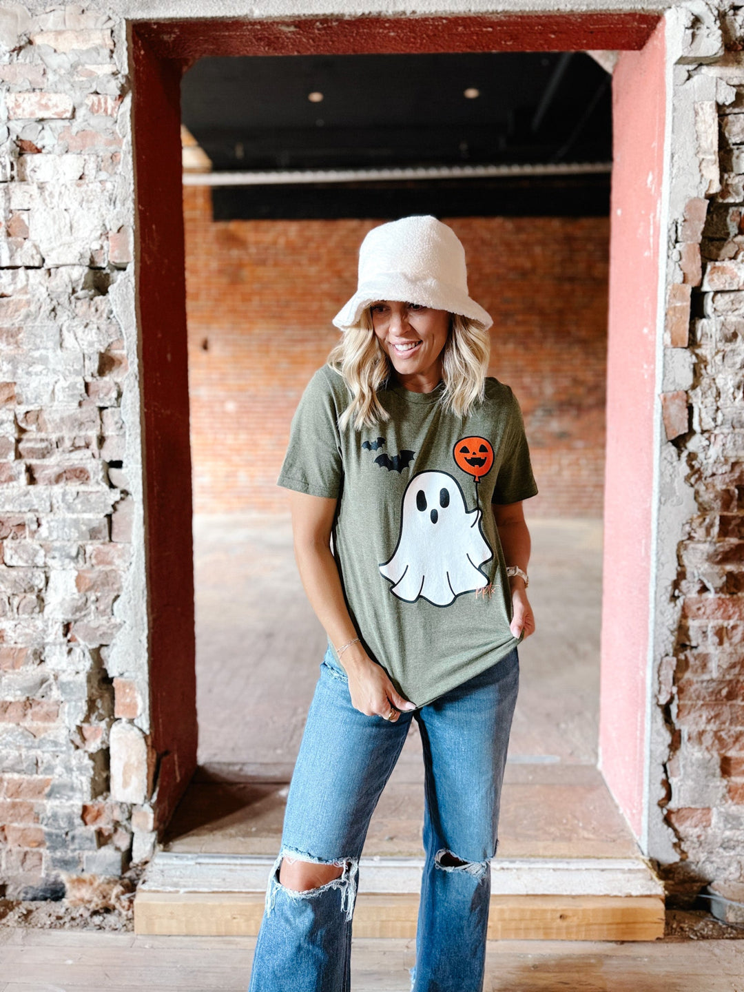 Ghost Balloon Graphic Tee, Olive