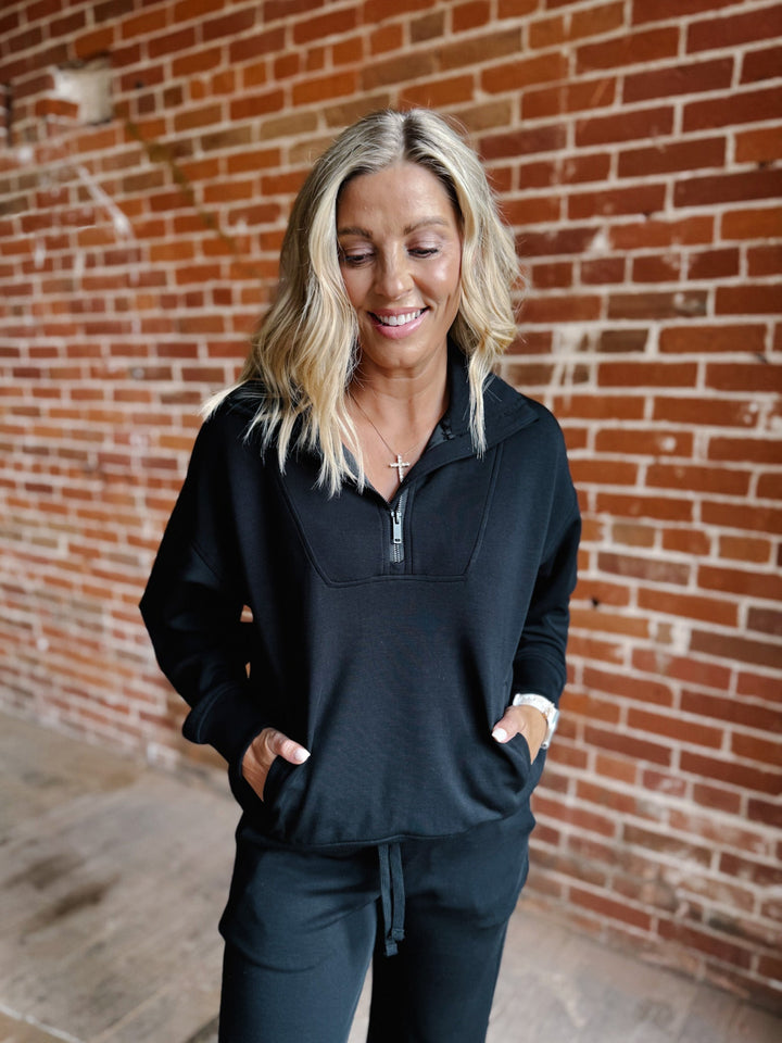 Halo Quarter Zip Pullover, Black
