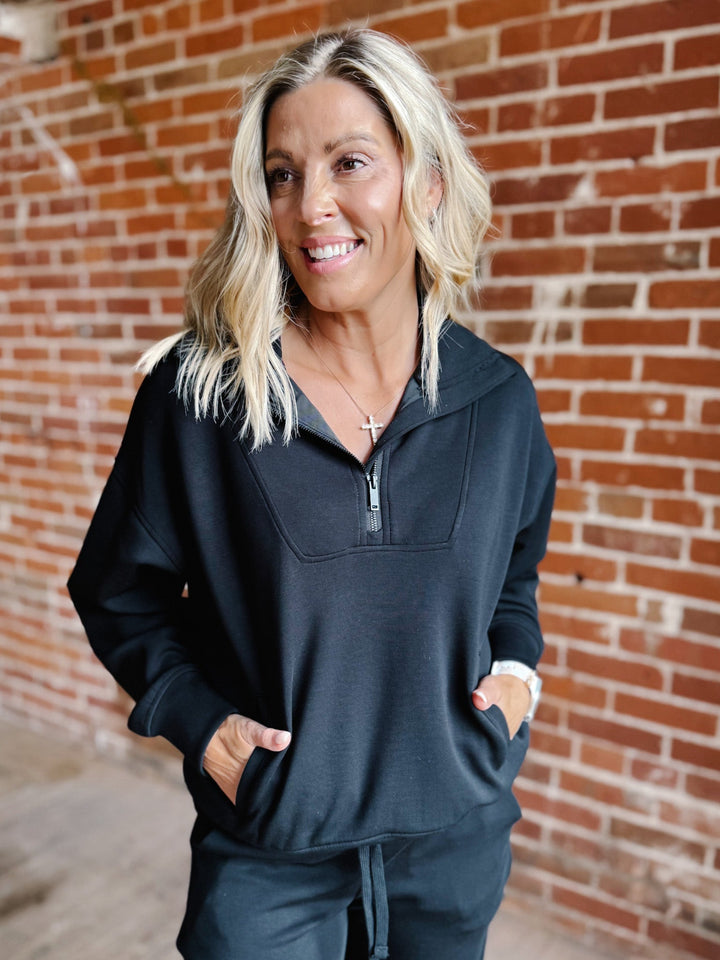 Halo Quarter Zip Pullover, Black