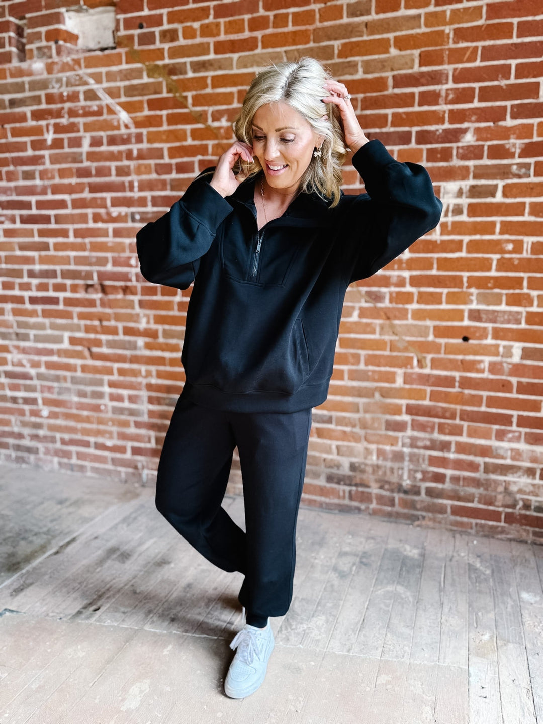 Halo Quarter Zip Pullover, Black