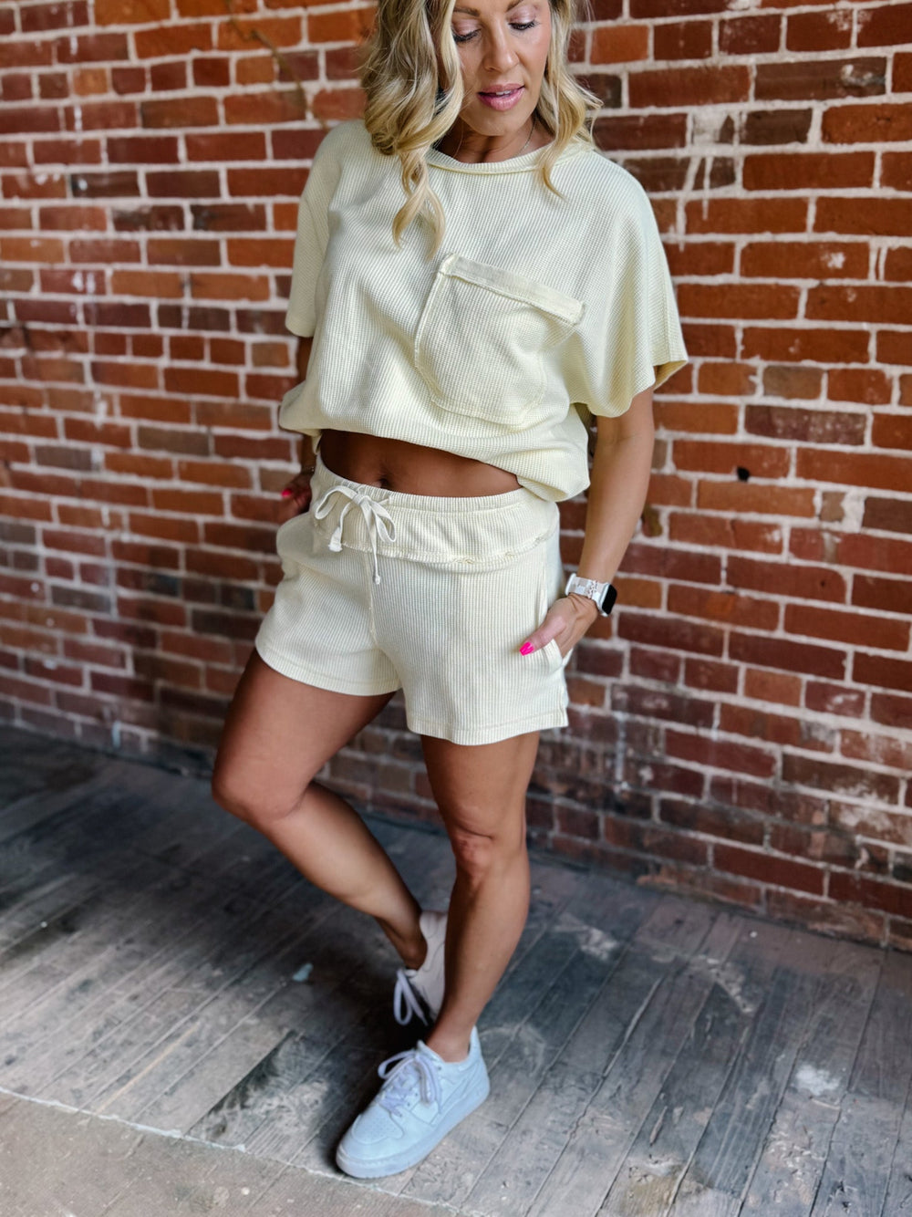 Honeycomb Mineral Wash Lounge Short, Lemonilla