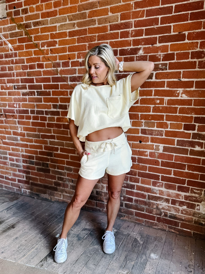 Honeycomb Mineral Wash Lounge Short, Lemonilla