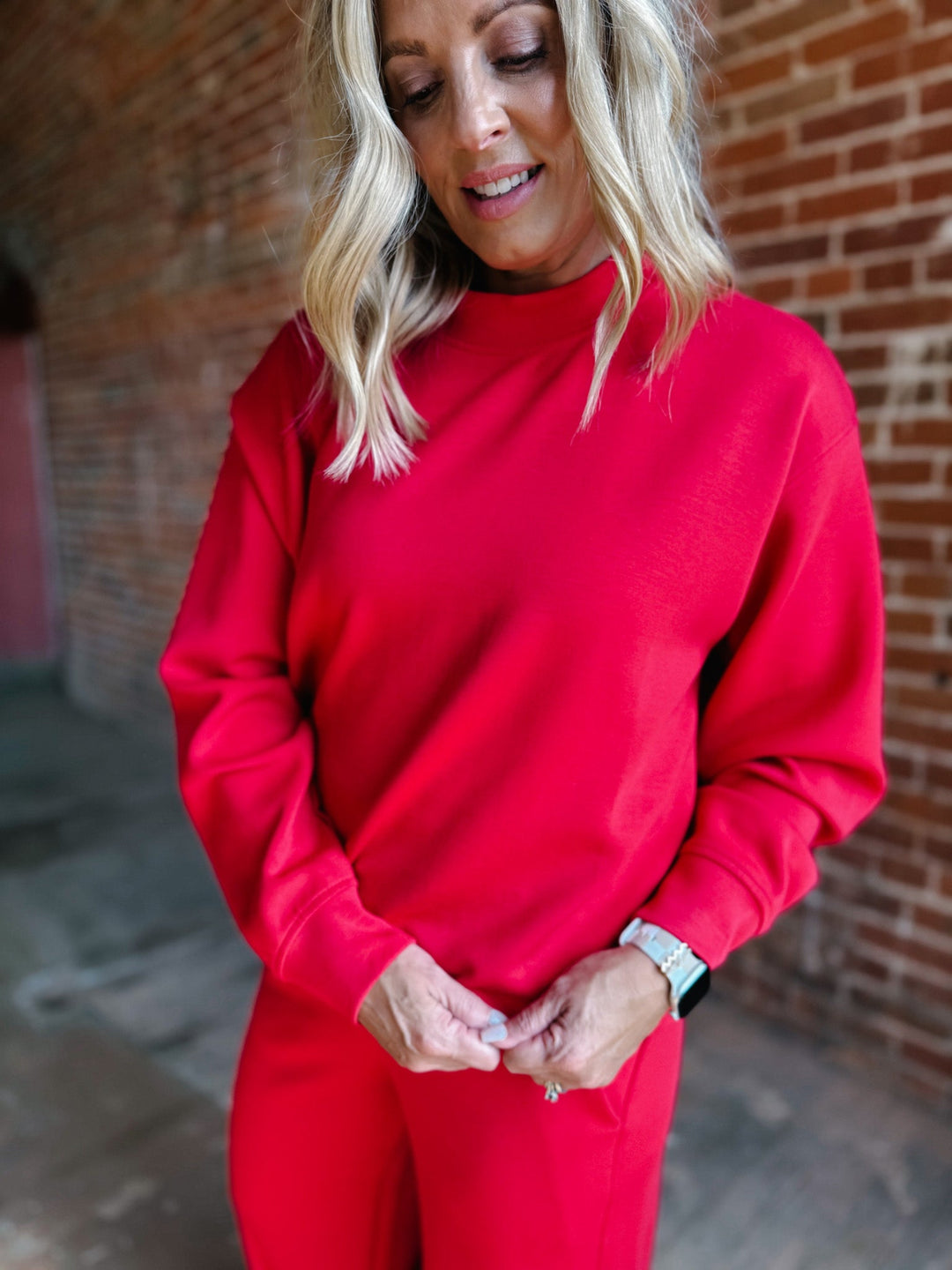 I Feel Good Scuba Pullover, Red