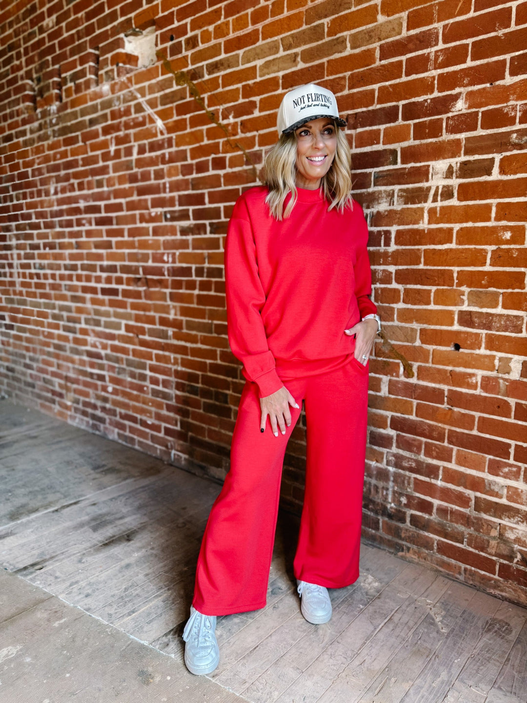 I Feel Good Scuba Pullover, Red