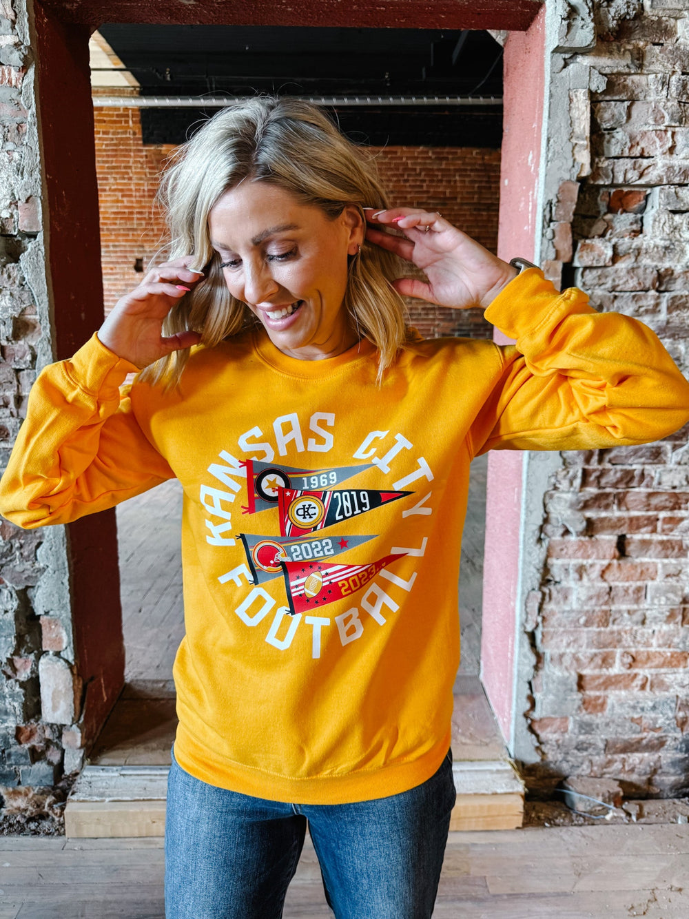 KC Champs Flag Sweatshirt, Mustard