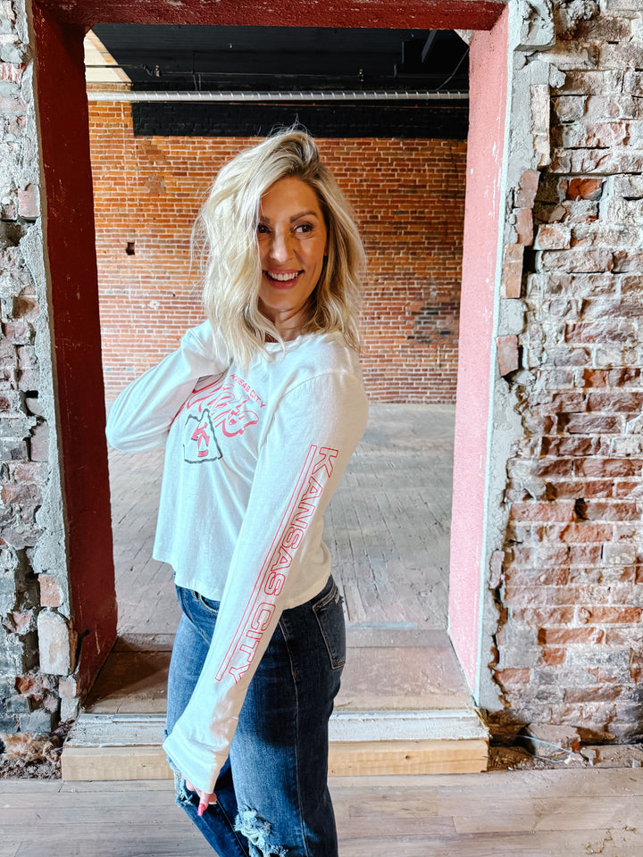 Kansas City Chiefs Touchdown Long Sleeve Cropped Tee, White