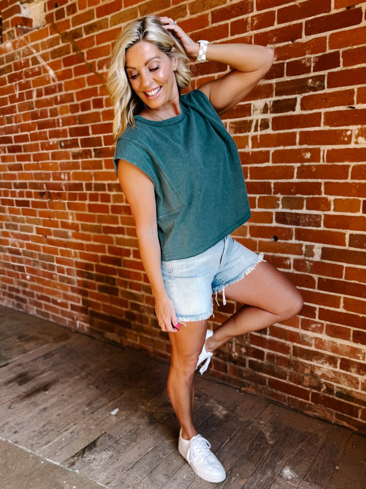 Laid Back Mineral Wash Tank, Regency Green