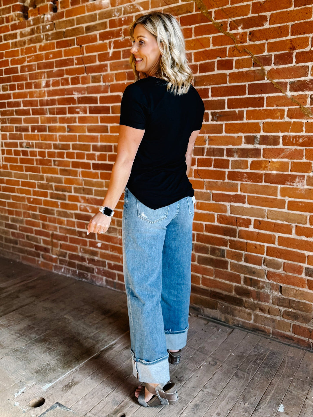 Lanelle V-Neck Tee, Black