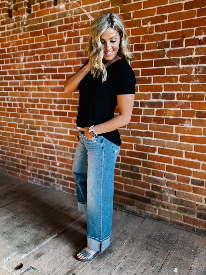 Lanelle V-Neck Tee, Black