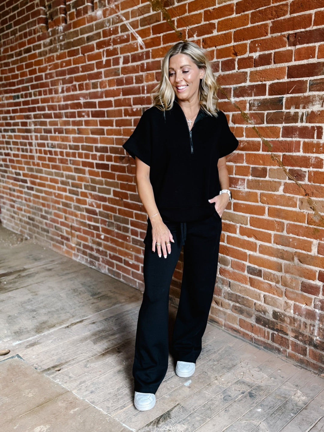 Luxe Breeze Scuba Top, Black