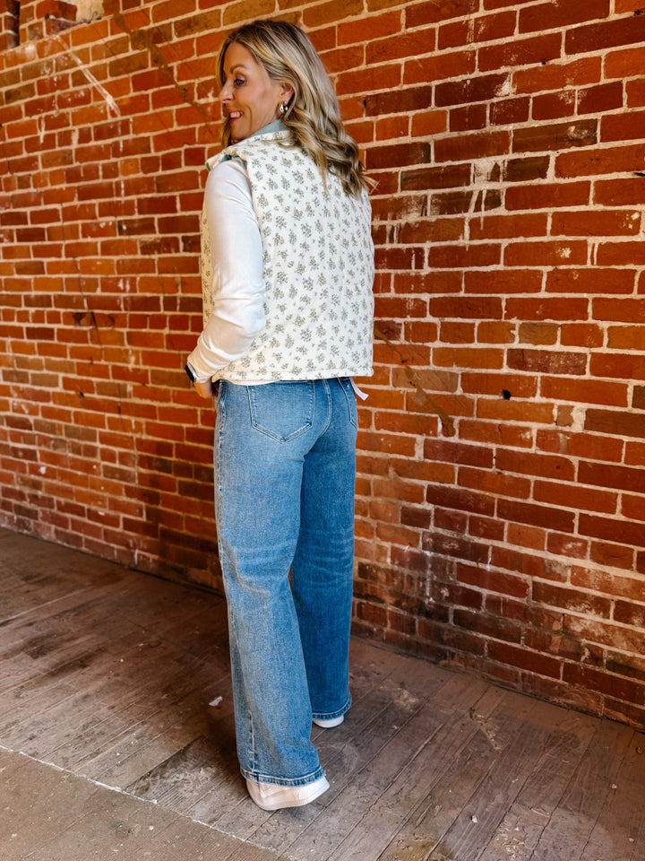 Meadow Mornings Floral Puffer Vest, Cream