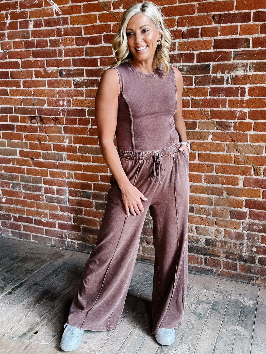 Mineral Mood Two Piece Set, Chocolate