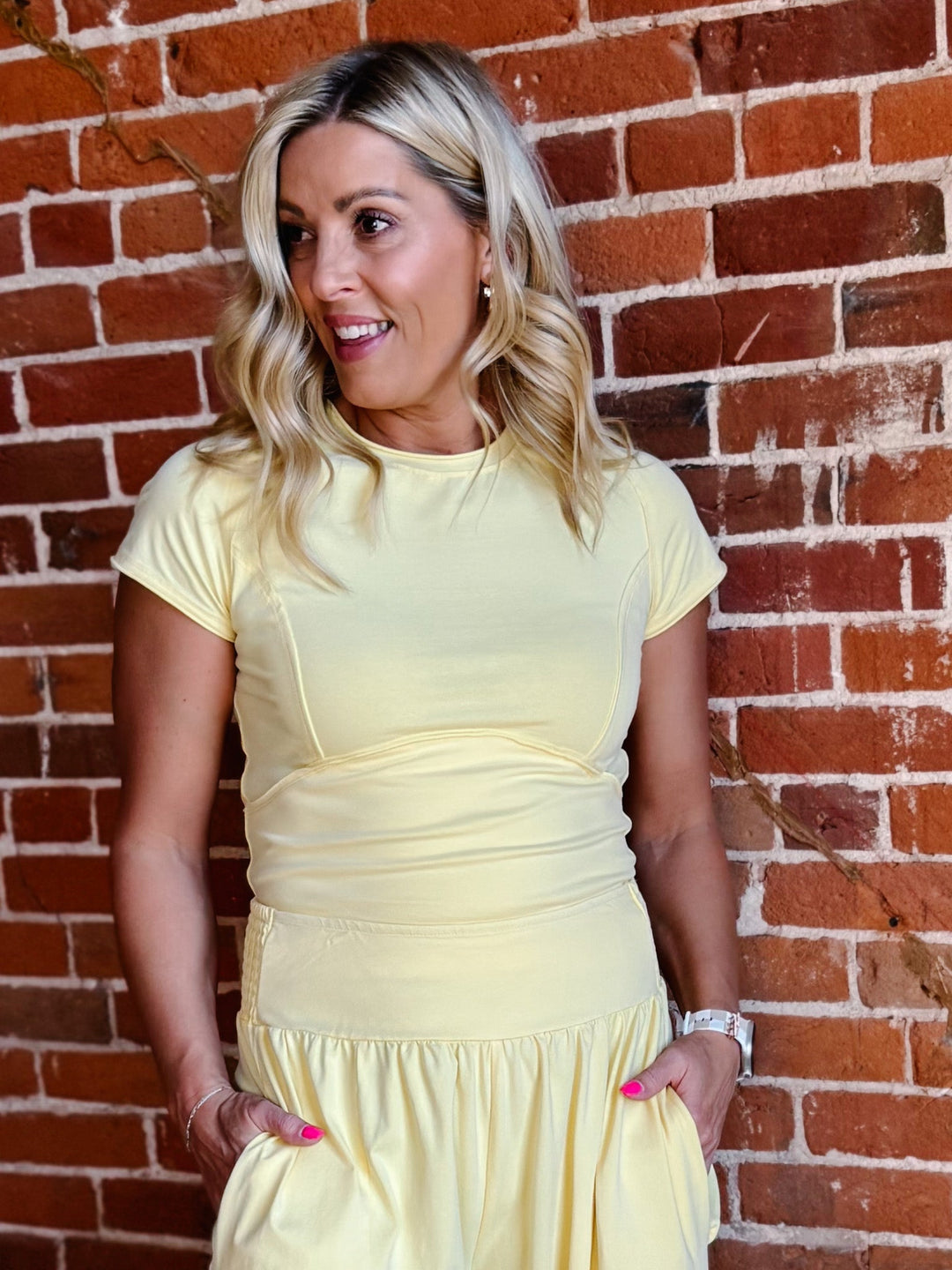 Mineral Motion Cropped Tee, Butter Yellow