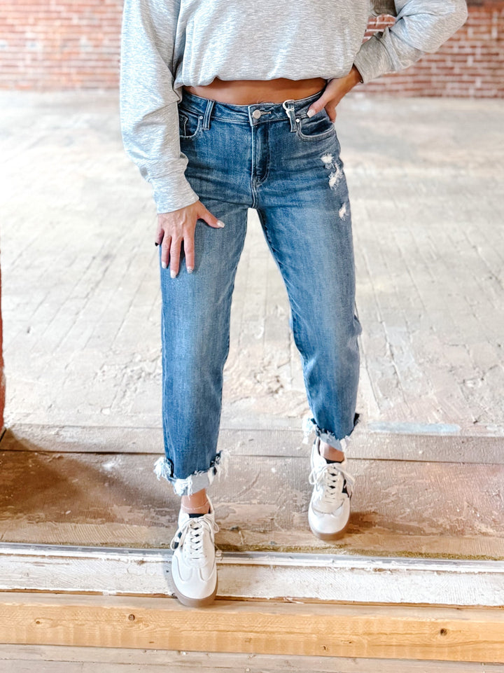 Nyx High Rise Cropped Destroyed Hem Boyfriend Jeans, Medium