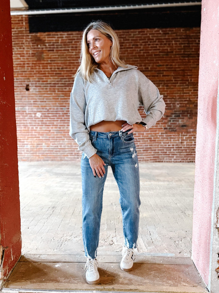 Nyx High Rise Cropped Destroyed Hem Boyfriend Jeans, Medium