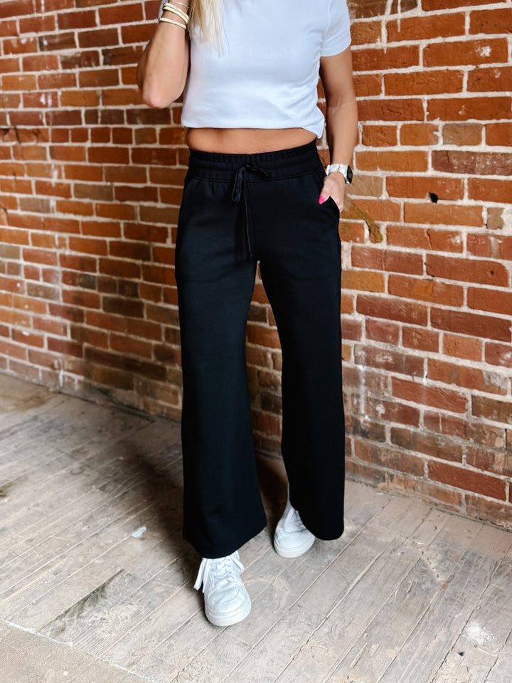 Off Duty Chic Cropped Pant, Black