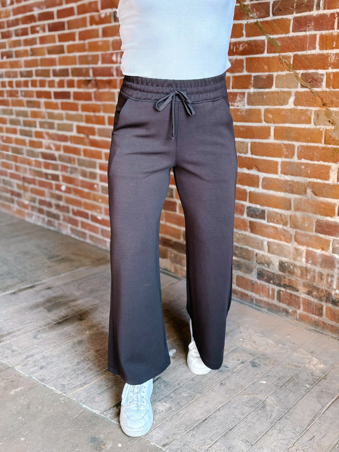 Off Duty Chic Cropped Pant, Espresso