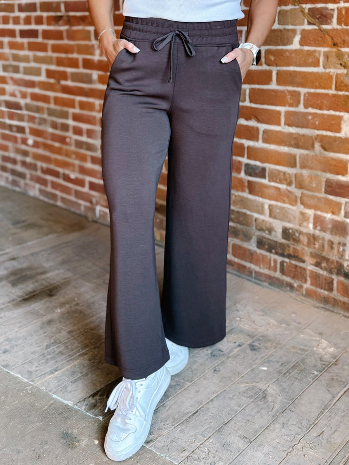 Off Duty Chic Cropped Pant, Espresso
