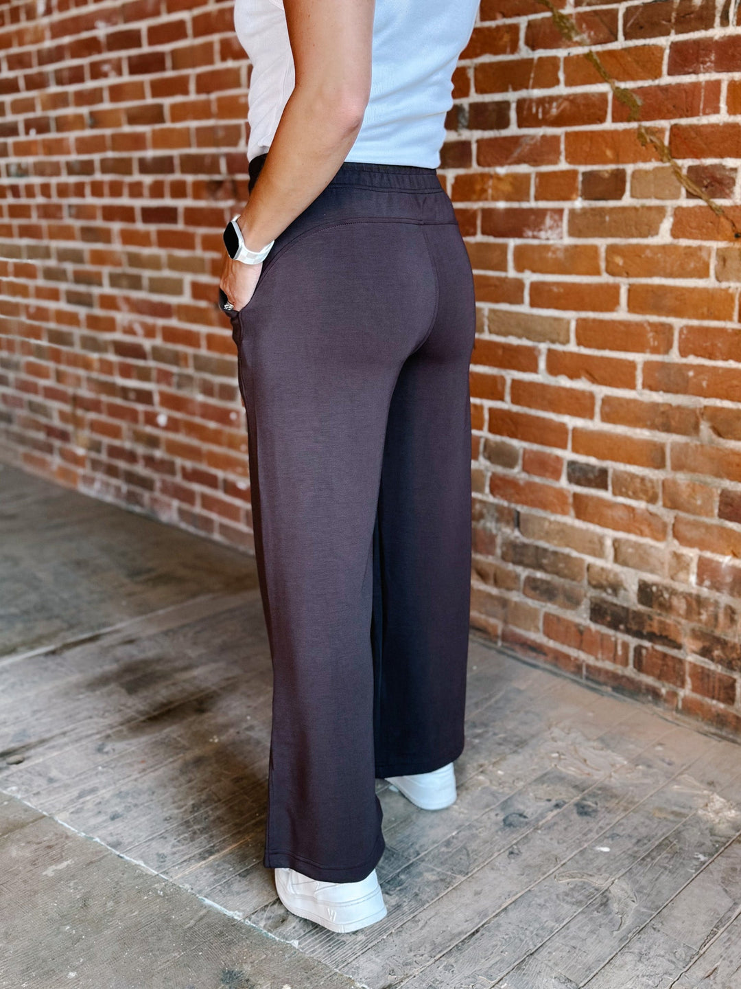 Off Duty Chic Cropped Pant, Espresso