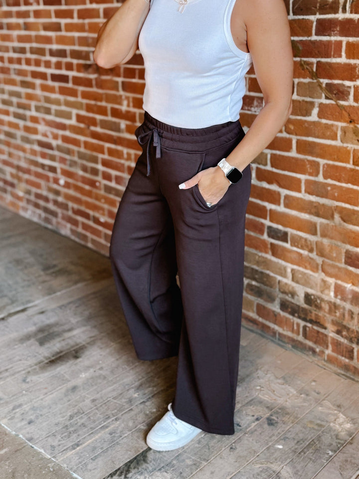 Off Duty Chic Cropped Pant, Espresso
