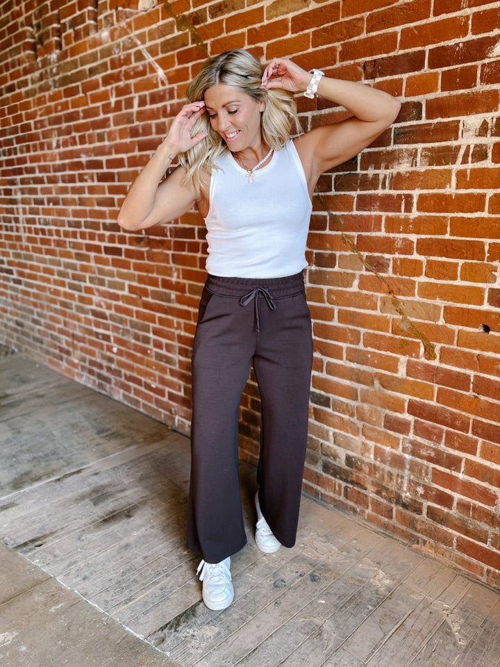 Off Duty Chic Cropped Pant, Espresso