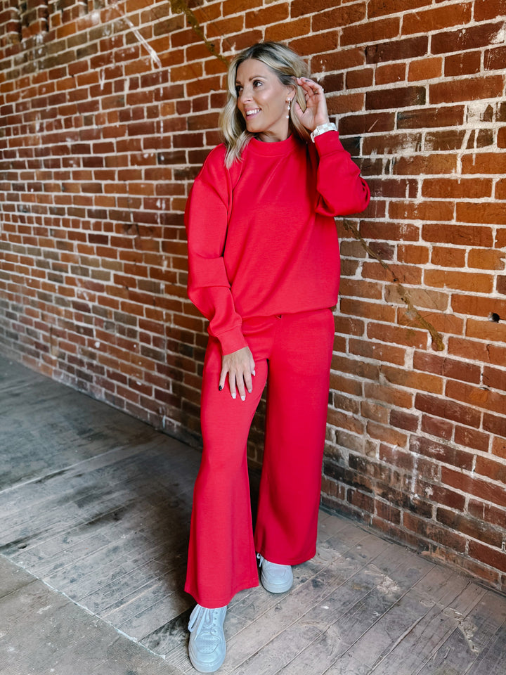 Off Duty Chic Cropped Pant, Red