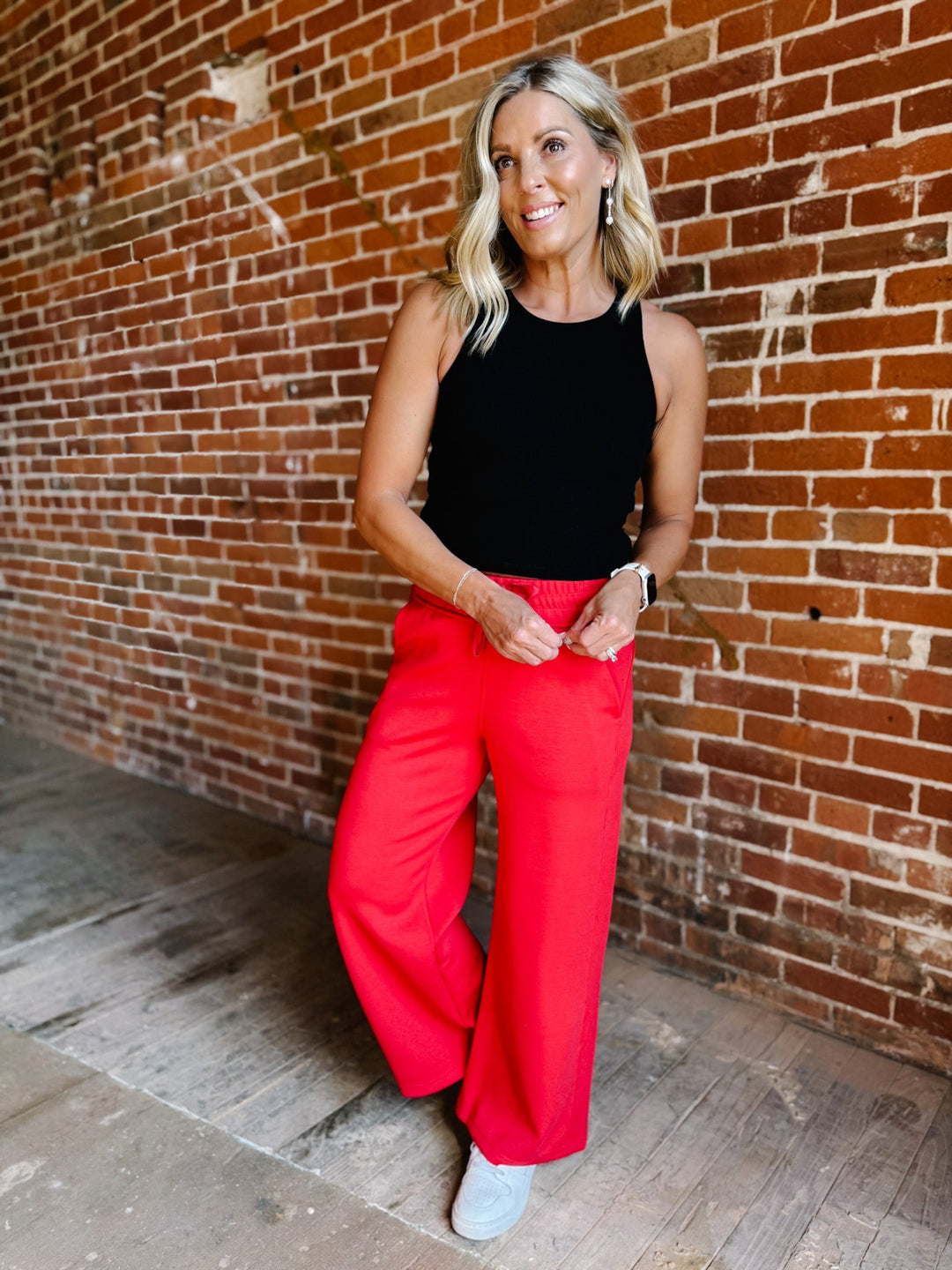 Off Duty Chic Cropped Pant, Red
