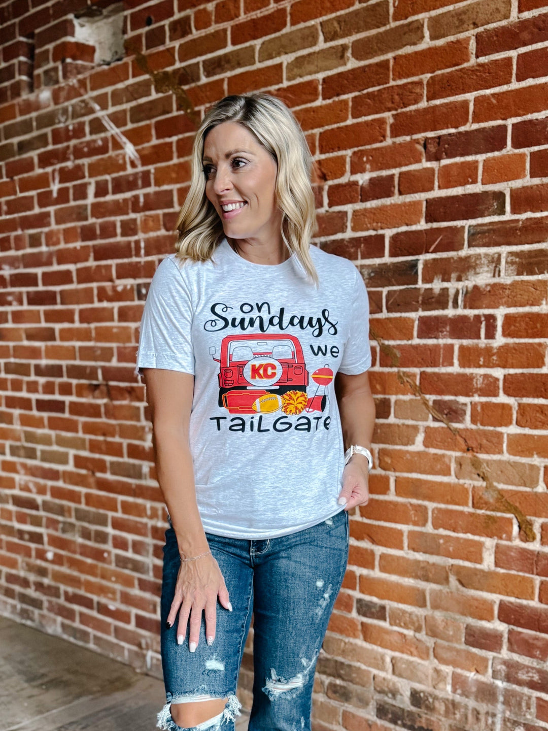 On Sundays We Tailgate Graphic Tee, Ash Grey