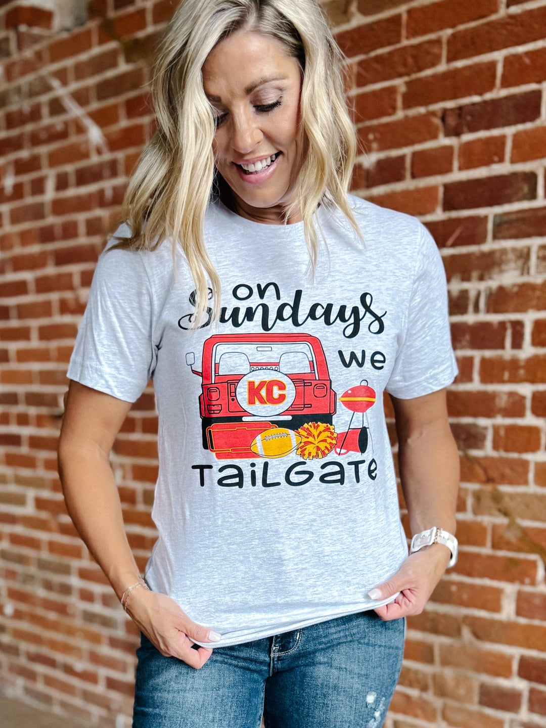 On Sundays We Tailgate Graphic Tee, Ash Grey