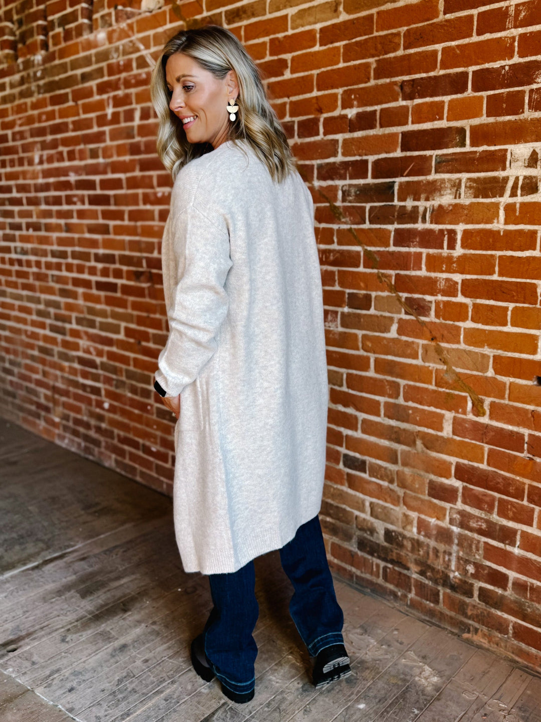 Quiet Confidence Cardigan, Oatmeal