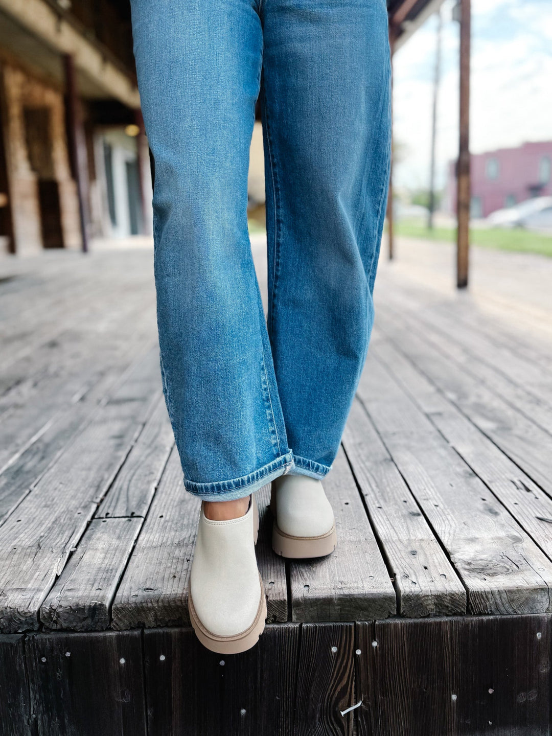 R-Test Suede Clogs, Beige