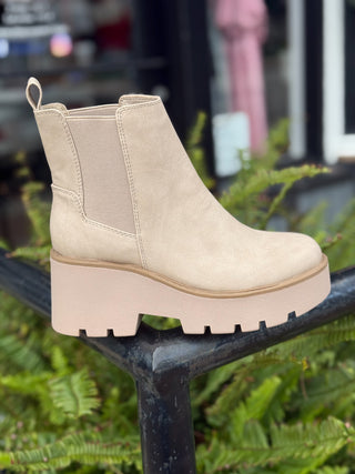 Rabbit Platform Chelsea Boot, Nubuck